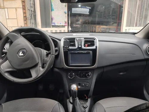 Renault Logan 1.6 Privilege / Intens