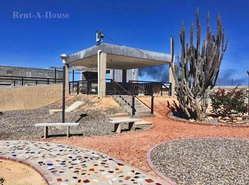 Imagen 8 de 9 de Townhouse En Venta Ubicada En La Puerta Maraven