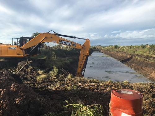 Imagen 4 de 4 de Excavaciones Demoliciones Tajamares Represas Canalizaciones