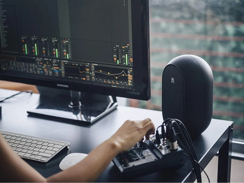 Imagem 5 de 7 de Monitor De Referência Compacto Jbl 104 Bt Com Bluetooth Par