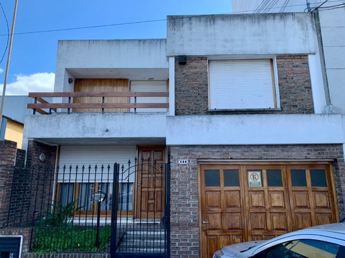 Casa En El Centro De Lujan