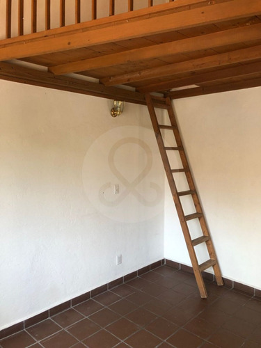 Casa En Venta En Lomas De Bezares