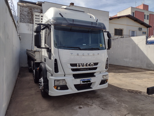 Imagem 10 de 10 de Iveco Tector 240e28s Ano 2013 Bitruck Carroceria