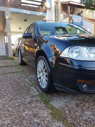 Volkswagen Bora 1.8 Highline T Tiptronic Cuero 2011