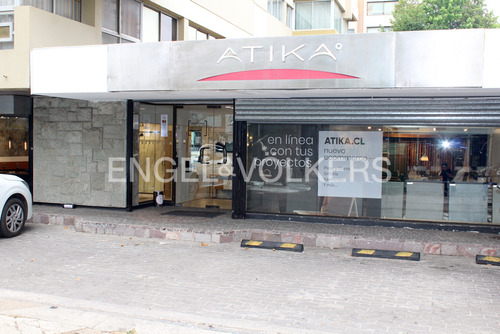Local Comercial Ubicado En Av. Libertad