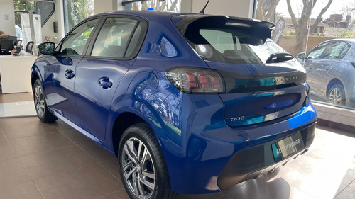Imagen 13 de 25 de Peugeot 208 Feline