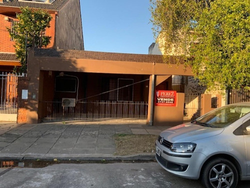 Imagen 2 de 15 de Inmejorable Zona De Martinez !!! Casa En Lote Propio