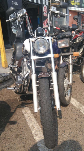 Moto Intruder M800