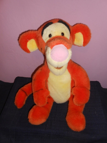 Peluche Tiger De Winnie Pooh Habla En Ingles Vibra 39 Cms