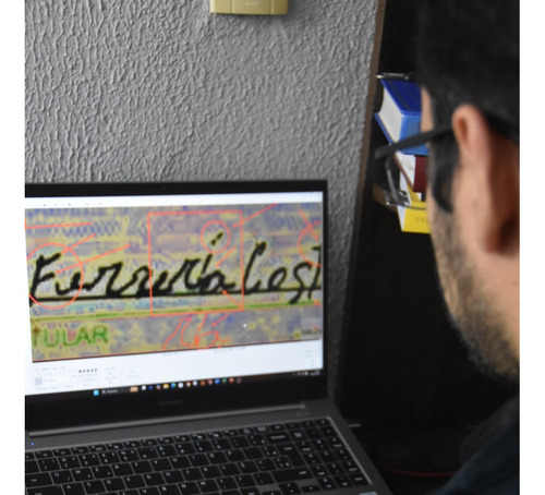 Laudos Técnicos E Pareceres Em Grafoscopia
