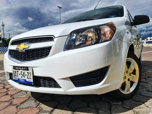 Imagen 1 de 15 de Chevrolet Aveo 2017 1.6 Lt Mt