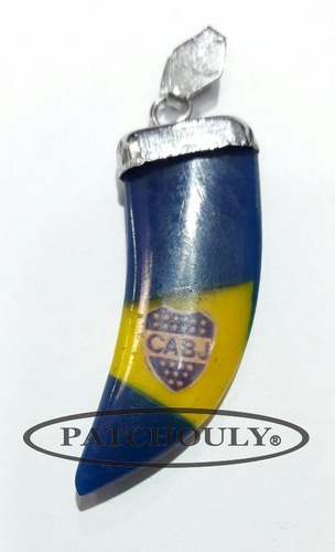 Imagen 4 de 6 de Dije Colgante Boca Juniors Colmillo Acrílico/metal 4x1.5cm.