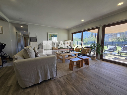 Cómoda Casa En Arriendo En Sector Campestre, Requínoa