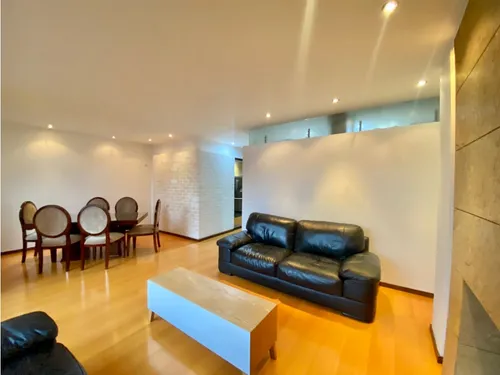 Chico Reservado, Apto Duplex Con Excelentes Acabados
