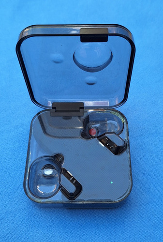 Cargador Para Audifonos Nothing Ear 1 Y 2 Negro