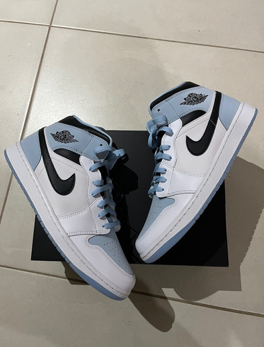 Jordan 1 Mid Ice Blue Talla 9.5mx