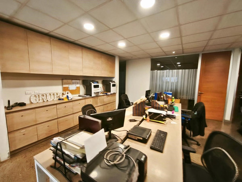 Arriendo Bodegas 5000 M2 Con Oficinas Y Patio De Maniobras