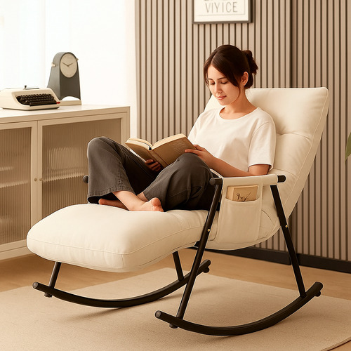 Espreguiçadeira Lazy White Arrow Cadeira Banco Poltrona Balanço Reclinável Jardim Piscina Sala Consultório Recepção Encosto Confortável Moderno Sofá Preguiçoso Descanso Ler Cor: Off White