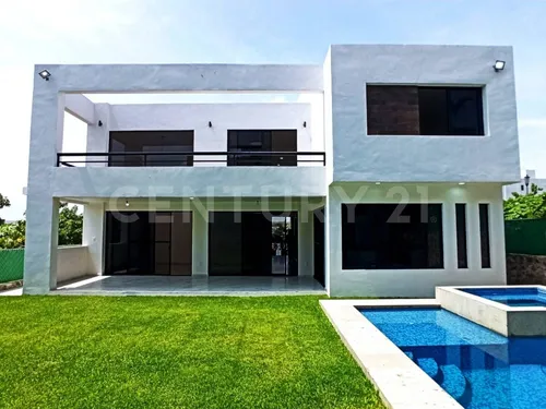 Casa En Venta, Nueva, Lomas De Cocoyoc, Con Alberca Y Jardín, Morelos