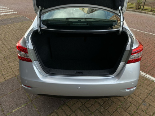 Nissan Sentra 2.0 Sl Unique Flex Aut. 4p