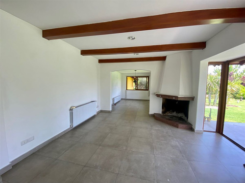 Hermosa Casa E Parcela 5000m2 En Condominio 4 D Más Serv.