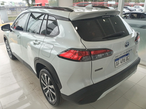 Imagen 5 de 10 de Corolla Cross Hybrid 2022 1.8 Xei Ecvt Okm Recien Patentada