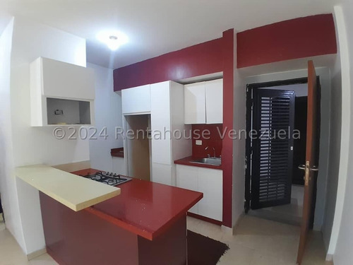 Se Vende Apartamento En Agua Blanca Valencia, El Edificio Cuenta Con Pozo De Agua, Piscina, Hermosas Y Elegantes Areas Sociales, Vigilancia 24/7. Dapo