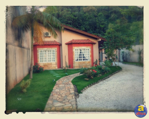 Imagem 6 de 20 de Imóvel Comercial, Casa Com 3 Quartos Sendo 1 Suíte, Com Salas Comerciais No Centro Em Guaratuba/pr - Imobiliária África - So00175 - 69934501