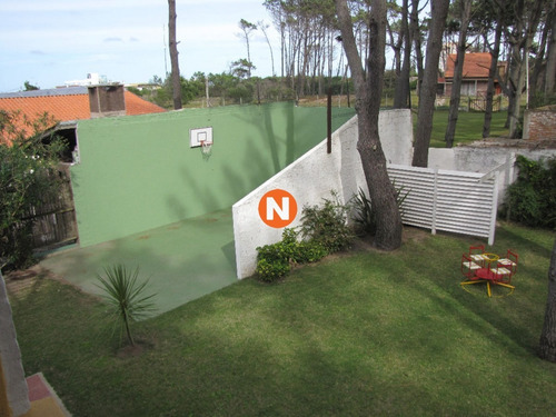 Casa En Venta Y Alquiler, Pinares, Punta Del Este, 4 Dormitorios.- Ref: 208042