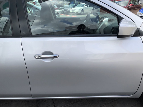 Imagen 4 de 15 de Nissan Versa 4 Puertas