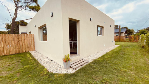 Casa En Balneario La Caleta