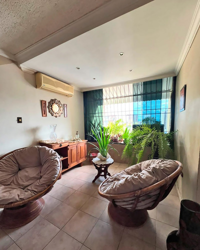 Venta Apto. 101 Mts. Av 19 De Abril Centro De Maracay Aragua