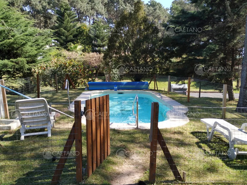 Venta Casa 5 Dormitorios. Jardines De Cordoba, Punta Del Este