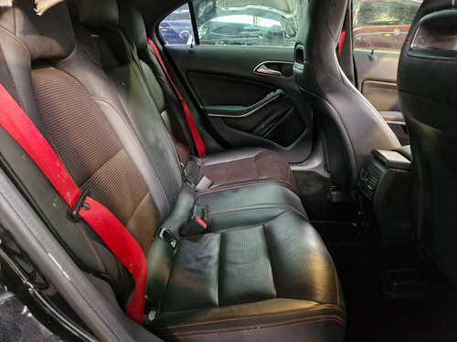 Mercedes Benz A 250 -chocado-