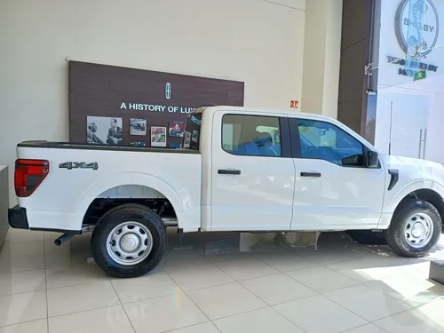 Ford F-150 F-150 DOBLE CABINA 4X4 V6