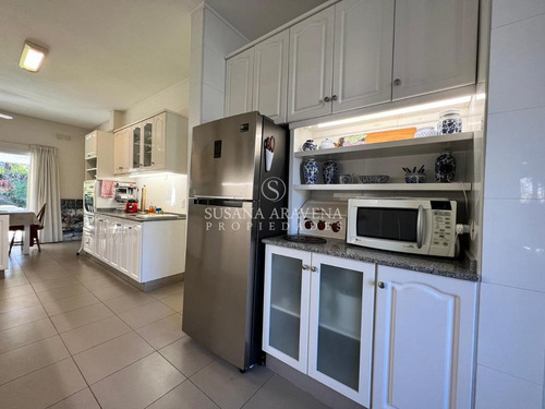 Imagen 6 de 18 de Alquiler De Espectacular Casa Amoblada En Saint Matthews Village Pilar