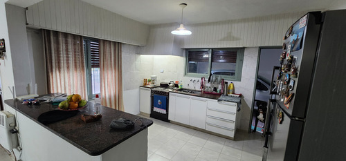 Venta Casa- 3 Dormitorios- 2 Baños -pileta-quincho-credito