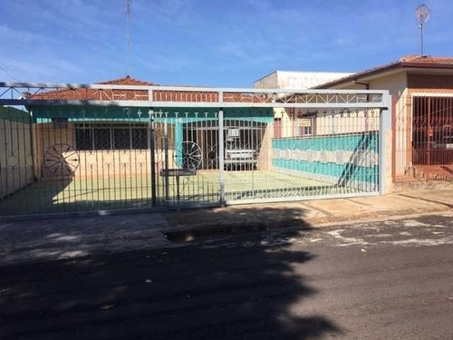 Imagem 1 de 6 de Venda De Casas / Padrão Na Cidade De Araraquara 5459