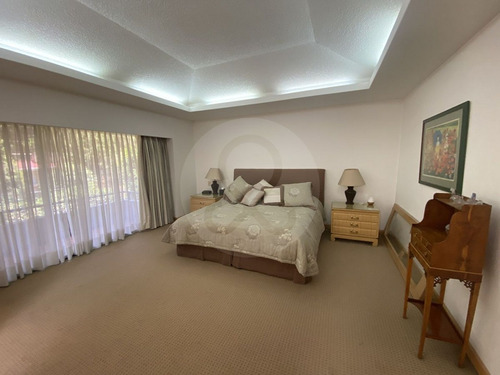 Casa En Venta En Bosque De Las Lomas