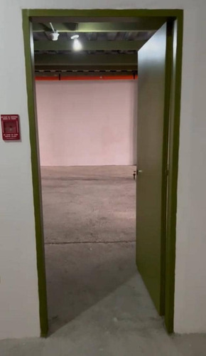 Venta De Edificio En Etapa Final De Construccion, En La Urbanizacion La Florida Bv
