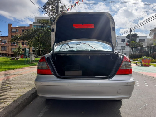 Imagen 8 de 14 de Mercedes Benz E200k
