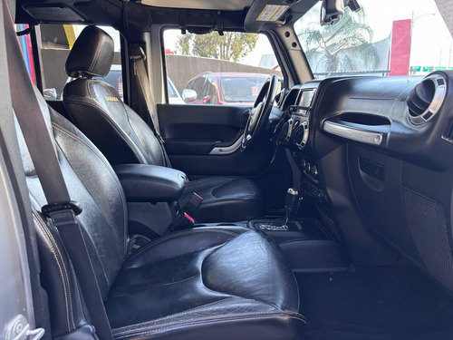 Jeep Wrangler 3.6 Unlimited Sahara V6 4x4 At