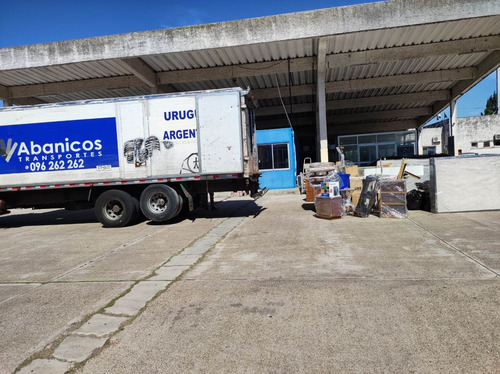 Imagen 3 de 10 de Camion 9 Mtrs. Mudanzas Profesional Mercado Pago 099 027 222
