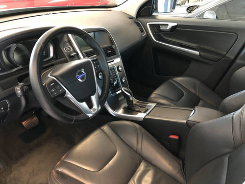 Volvo Xc60 2.0 T5 Dynamic Fwd Turbo Gasolina 4p Automático