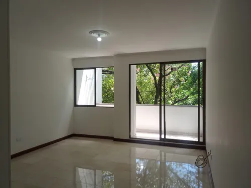 Apartamento En Arriendo En Aguacatala, Poblado