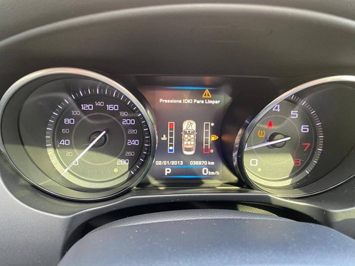 Jaguar Xe 2.0 16v Si4 Turbo Gasolina Pure 4p Automático