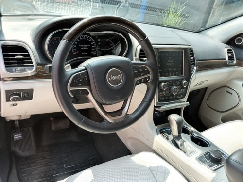 Imagen 6 de 15 de Jeep Grand Cherokee 2017 5.7 V8 Summit 4x4 At