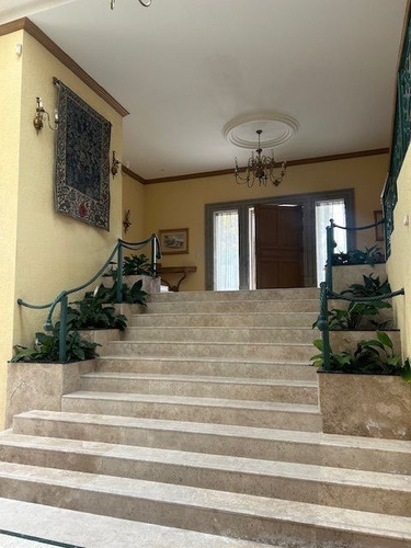Bonita Casa En Renta Amueblada Los Encinos