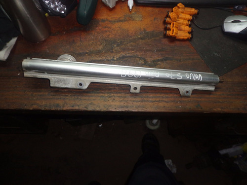 Imagen 2 de 3 de Vendo Flauta De Combustible De Volvo S70, 1998. # 1270568