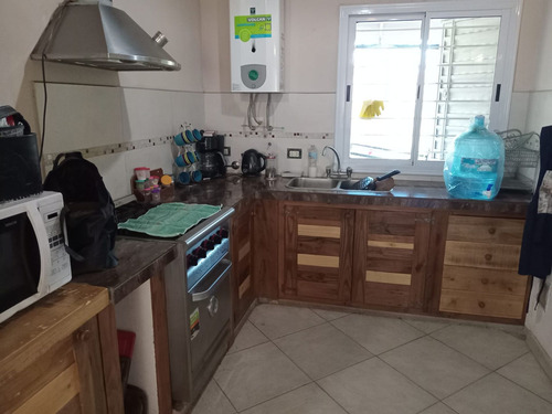 Casa En Venta. 2 Dorm. Villa Ciudad Parque
